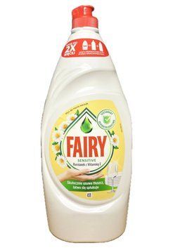 Засіб для ручного миття посуду Fairy Sensitive, Ромашка з вітаміном Е, 900 ml 00000001936 фото